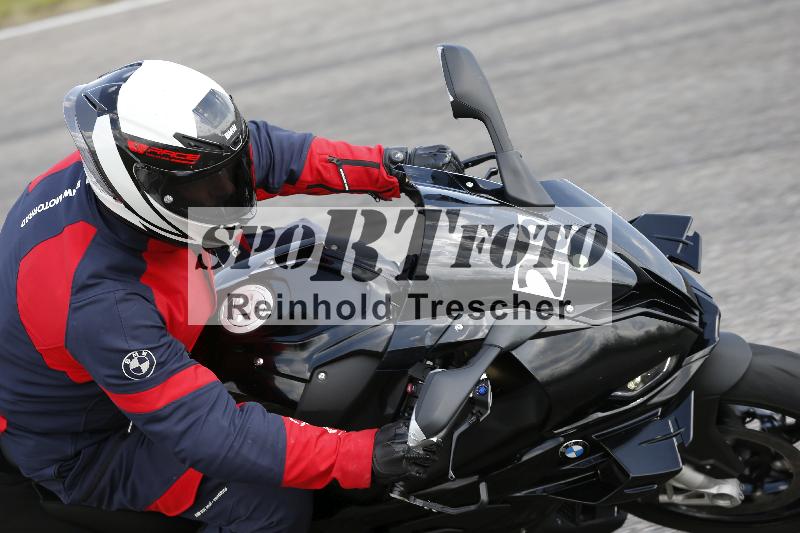 /Archiv-2025/09 22.04.2025 Cornu Master School ADR/gruen-vert/28